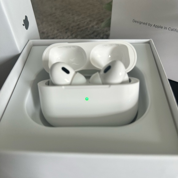 AirPods Pro 2 - Picture 2 of 2
